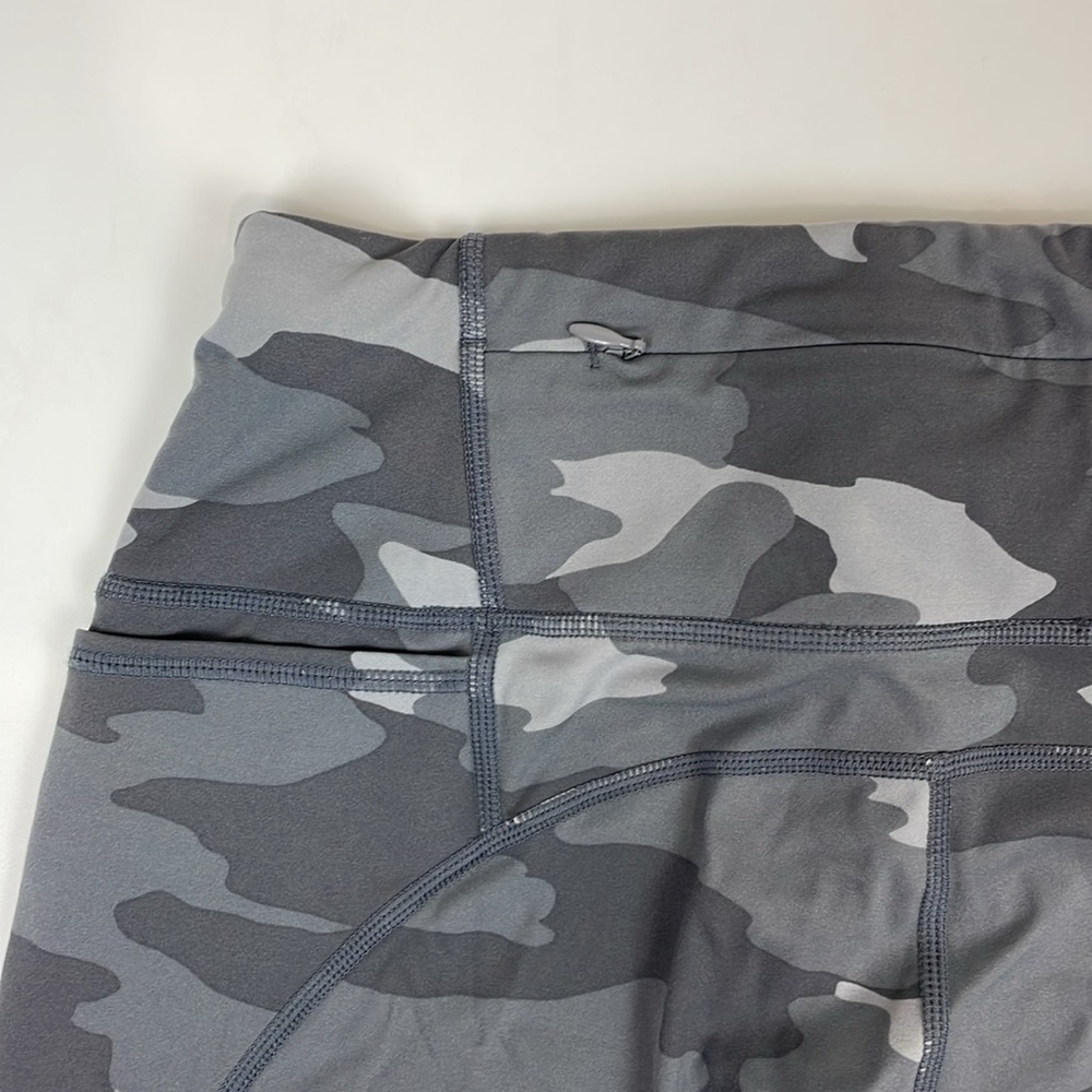 Sweaty Betty Power Camo Print Leggings - Picture 9 of 12